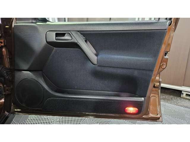 ヴェント ＶＲ６　全塗装済　／　エアリフト製エアサス　／　ＭＫ　Ｍｏｔｏｒｓｐｏｒｔ１７インチアルミホイールＲＩＥＧＥＲ　ＴＵＮＩＮＧ　フロントスポイラー／ＲＥＭＵＳマフラー　／　イタルボランテステアリング（41枚目）