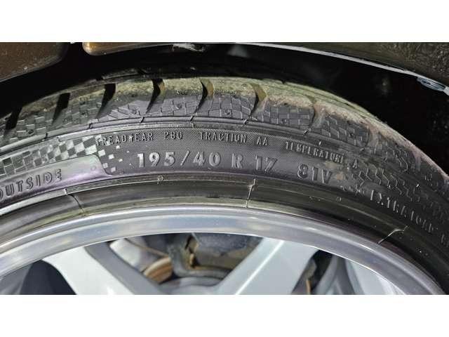 ヴェント ＶＲ６　全塗装済　／　エアリフト製エアサス　／　ＭＫ　Ｍｏｔｏｒｓｐｏｒｔ１７インチアルミホイールＲＩＥＧＥＲ　ＴＵＮＩＮＧ　フロントスポイラー／ＲＥＭＵＳマフラー　／　イタルボランテステアリング（68枚目）