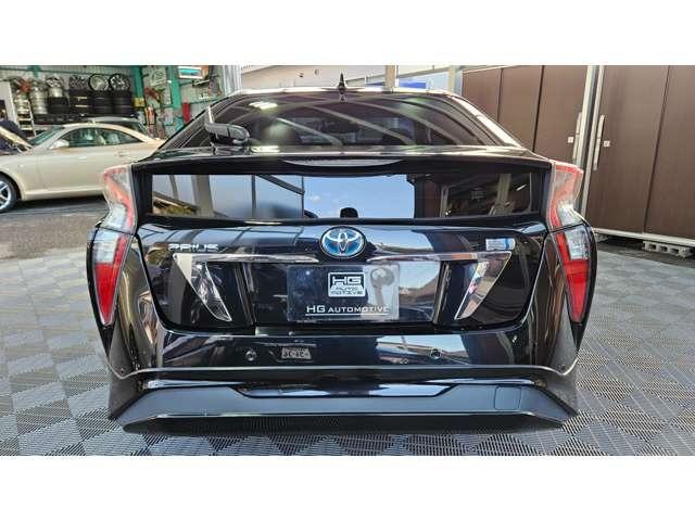 プリウス Ｓ　モデリスタ　／　前後コーナーセンサー／　ＡＬＰＩＮＥ製９型ナビ　／　フロントドラレコ／禁煙車　／　Ｂｌｕｅｔｏｏｔｈ　／　１７インチツーリングアルミ　／　国産タイヤ　／　ＨＤＭＩ端子付（4枚目）