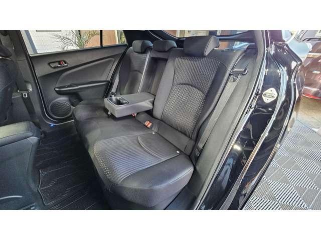 プリウス Ｓ　モデリスタ　／　前後コーナーセンサー／　ＡＬＰＩＮＥ製９型ナビ　／　フロントドラレコ／禁煙車　／　Ｂｌｕｅｔｏｏｔｈ　／　１７インチツーリングアルミ　／　国産タイヤ　／　ＨＤＭＩ端子付（39枚目）