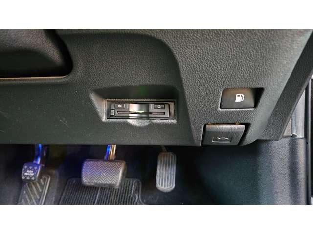 プリウス Ｓ　モデリスタ　／　前後コーナーセンサー／　ＡＬＰＩＮＥ製９型ナビ　／　フロントドラレコ／禁煙車　／　Ｂｌｕｅｔｏｏｔｈ　／　１７インチツーリングアルミ　／　国産タイヤ　／　ＨＤＭＩ端子付（53枚目）