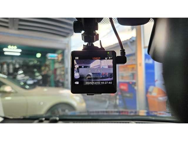 プリウス Ｓ　モデリスタ　／　前後コーナーセンサー／　ＡＬＰＩＮＥ製９型ナビ　／　フロントドラレコ／禁煙車　／　Ｂｌｕｅｔｏｏｔｈ　／　１７インチツーリングアルミ　／　国産タイヤ　／　ＨＤＭＩ端子付（58枚目）