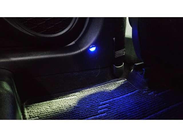 プリウス Ｓ　モデリスタ　／　前後コーナーセンサー／　ＡＬＰＩＮＥ製９型ナビ　／　フロントドラレコ／禁煙車　／　Ｂｌｕｅｔｏｏｔｈ　／　１７インチツーリングアルミ　／　国産タイヤ　／　ＨＤＭＩ端子付（65枚目）