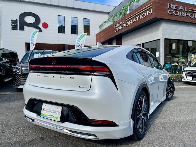 プリウス Ｚ　純正１２．３インチＤＡ・フルセグＴＶ・モデリスタエアロ　純正１９インチＡＷ　トヨタチームメイト　デジタルインナーミラー＆前後ドラレコ　ワイヤレス充電器　ＢＳＭ　ビルトインＥＴＣ（4枚目）