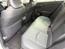 後部座席も大人３人ゆったり座れる構造となっております。