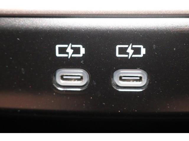 クラウンスポーツ Ｚ　革シート　４ＷＤ　フルセグ　メモリーナビ　ミュージックプレイヤー接続可　バックカメラ　衝突被害軽減システム　ＥＴＣ　ドラレコ　ＬＥＤヘッドランプ　ワンオーナー　記録簿（28枚目）