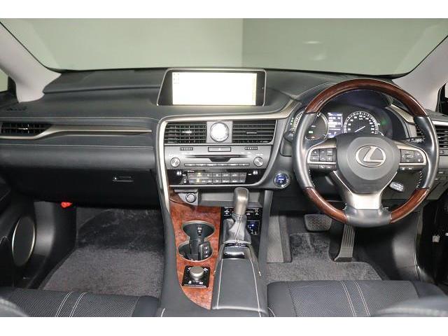 ＲＸ ＲＸ４５０ｈ　バージョンＬ　革シート　サンルーフ　４ＷＤ　フルセグ　メモリーナビ　ＤＶＤ再生　ミュージックプレイヤー接続可　バックカメラ　衝突被害軽減システム　ＥＴＣ　ドラレコ　ＬＥＤヘッドランプ　記録簿（2枚目）