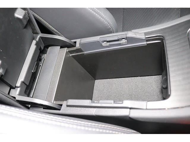 ハリアー Ｚ　レザーパッケージ　革シート　フルセグ　メモリーナビ　ミュージックプレイヤー接続可　バックカメラ　衝突被害軽減システム　ＥＴＣ　ドラレコ　ＬＥＤヘッドランプ　ワンオーナー　記録簿（30枚目）