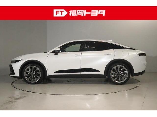クラウンクロスオーバー Ｇアドバンスド・レザーパッケージ　革シート　４ＷＤ　フルセグ　ミュージックプレイヤー接続可　バックカメラ　衝突被害軽減システム　ＥＴＣ　ドラレコ　ＬＥＤヘッドランプ　ワンオーナー　記録簿（4枚目）