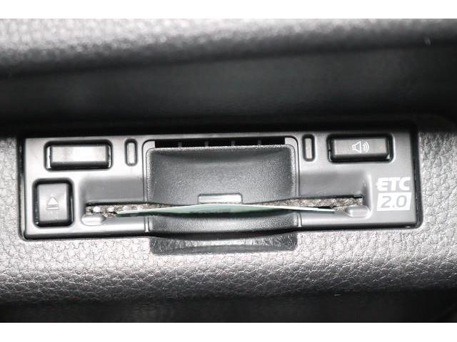 クラウンクロスオーバー Ｇアドバンスド・レザーパッケージ　革シート　４ＷＤ　フルセグ　ミュージックプレイヤー接続可　バックカメラ　衝突被害軽減システム　ＥＴＣ　ドラレコ　ＬＥＤヘッドランプ　ワンオーナー　記録簿（21枚目）