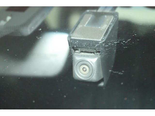 クラウンハイブリッド Ｓ　Ｃパッケージ　フルセグ　メモリーナビ　ＤＶＤ再生　ミュージックプレイヤー接続可　バックカメラ　衝突被害軽減システム　ＥＴＣ　ドラレコ　ＬＥＤヘッドランプ　ワンオーナー　記録簿（19枚目）