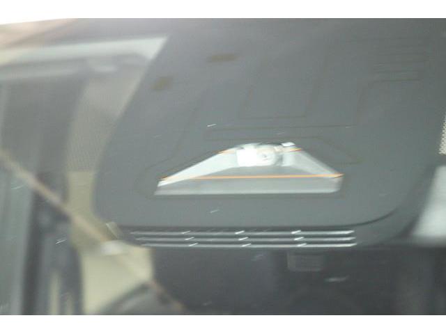 ノア ハイブリッドＺ　フルセグ　メモリーナビ　ＤＶＤ再生　ミュージックプレイヤー接続可　バックカメラ　衝突被害軽減システム　ＥＴＣ　ドラレコ　両側電動スライド　ＬＥＤヘッドランプ　乗車定員７人　３列シート　ワンオーナー（19枚目）