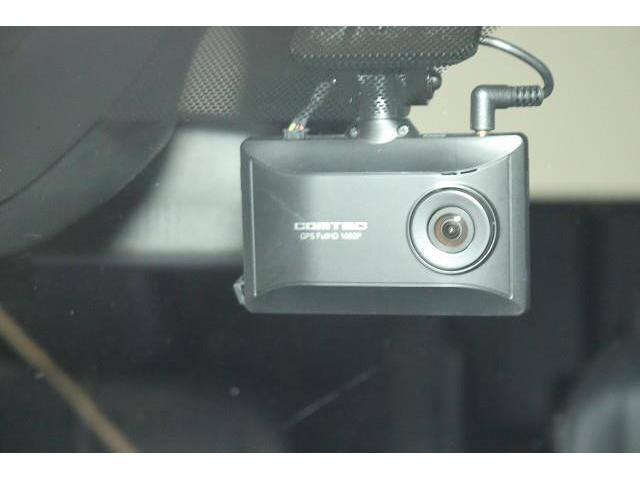 ノア ハイブリッドＺ　フルセグ　メモリーナビ　ＤＶＤ再生　ミュージックプレイヤー接続可　バックカメラ　衝突被害軽減システム　ＥＴＣ　ドラレコ　両側電動スライド　ＬＥＤヘッドランプ　乗車定員７人　３列シート　ワンオーナー（21枚目）