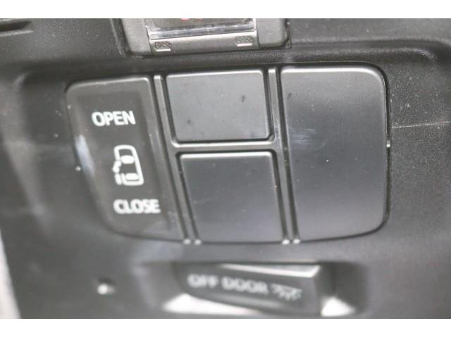 アルファード ２．５Ｘ　フルセグ　ミュージックプレイヤー接続可　後席モニター　バックカメラ　衝突被害軽減システム　ＥＴＣ　電動スライドドア　ＬＥＤヘッドランプ　乗車定員８人　３列シート　ワンオーナー　記録簿（17枚目）