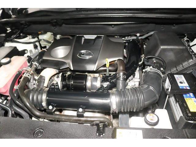 ＮＸ ＮＸ２００ｔ　Ｆスポーツ　革シート　４ＷＤ　フルセグ　メモリーナビ　ＤＶＤ再生　ミュージックプレイヤー接続可　バックカメラ　衝突被害軽減システム　ＥＴＣ　ＬＥＤヘッドランプ　記録簿　アイドリングストップ（4枚目）