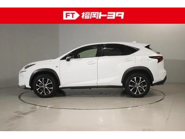 ＮＸ ＮＸ２００ｔ　Ｆスポーツ　革シート　４ＷＤ　フルセグ　メモリーナビ　ＤＶＤ再生　ミュージックプレイヤー接続可　バックカメラ　衝突被害軽減システム　ＥＴＣ　ＬＥＤヘッドランプ　記録簿　アイドリングストップ（5枚目）