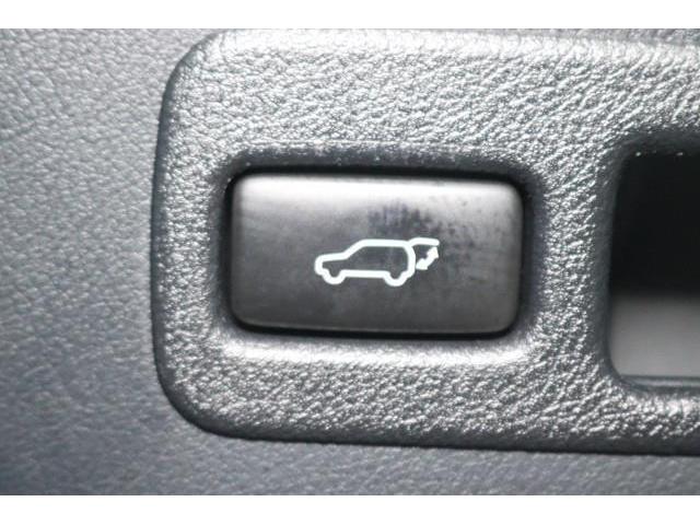 ＮＸ ＮＸ２００ｔ　Ｆスポーツ　革シート　４ＷＤ　フルセグ　メモリーナビ　ＤＶＤ再生　ミュージックプレイヤー接続可　バックカメラ　衝突被害軽減システム　ＥＴＣ　ＬＥＤヘッドランプ　記録簿　アイドリングストップ（14枚目）