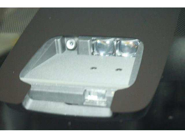 カローラフィールダー １．５Ｇ　プラスレッド　ワンセグ　メモリーナビ　バックカメラ　衝突被害軽減システム　ＥＴＣ　ＬＥＤヘッドランプ　ワンオーナー　記録簿（12枚目）