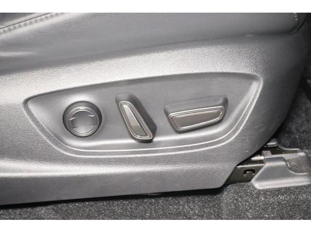 クラウンクロスオーバー Ｇアドバンスド　４ＷＤ　フルセグ　ミュージックプレイヤー接続可　バックカメラ　衝突被害軽減システム　ＥＴＣ　ドラレコ　ＬＥＤヘッドランプ　記録簿（9枚目）