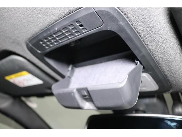 小物入れも充実。　使い勝手もよく車内もスッキリ！