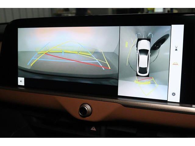 クラウンクロスオーバー ＲＳアドバンスド　革シート　サンルーフ　４ＷＤ　フルセグ　メモリーナビ　ミュージックプレイヤー接続可　バックカメラ　衝突被害軽減システム　ＥＴＣ　ドラレコ　ＬＥＤヘッドランプ　ワンオーナー　記録簿（8枚目）