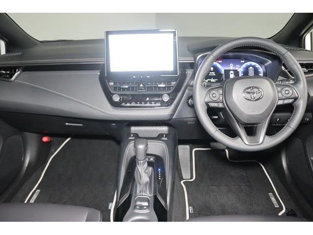 カローラツーリング ハイブリッド　ダブルバイビー　フルセグ　後席モニター　バックカメラ　衝突被害軽減システム　ＥＴＣ　ドラレコ　ＬＥＤヘッドランプ　ワンオーナー　記録簿（2枚目）