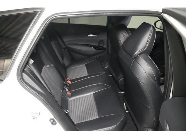 カローラツーリング ハイブリッド　ダブルバイビー　フルセグ　後席モニター　バックカメラ　衝突被害軽減システム　ＥＴＣ　ドラレコ　ＬＥＤヘッドランプ　ワンオーナー　記録簿（11枚目）