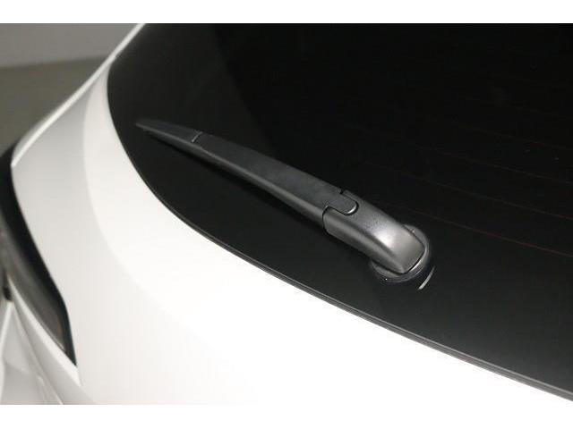 カローラツーリング ハイブリッド　ダブルバイビー　フルセグ　後席モニター　バックカメラ　衝突被害軽減システム　ＥＴＣ　ドラレコ　ＬＥＤヘッドランプ　ワンオーナー　記録簿（13枚目）