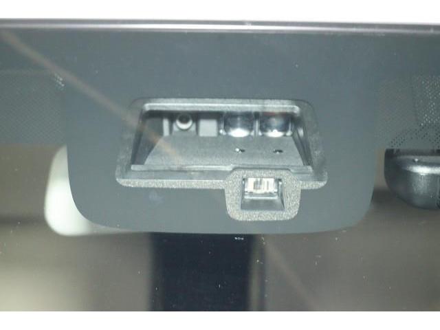 アルトラパン モード　フルセグ　メモリーナビ　ＤＶＤ再生　ミュージックプレイヤー接続可　バックカメラ　衝突被害軽減システム　ＥＴＣ　ドラレコ　ＨＩＤヘッドライト　記録簿　アイドリングストップ（16枚目）