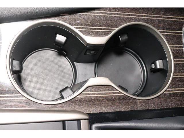 ＲＸ ＲＸ４５０ｈ　バージョンＬ　革シート　サンルーフ　フルセグ　メモリーナビ　ＤＶＤ再生　ミュージックプレイヤー接続可　バックカメラ　衝突被害軽減システム　ＥＴＣ　ＬＥＤヘッドランプ　記録簿（27枚目）