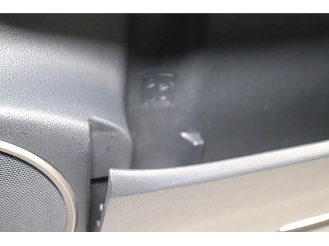 ＲＸ ＲＸ４５０ｈ　バージョンＬ　革シート　サンルーフ　フルセグ　メモリーナビ　ＤＶＤ再生　ミュージックプレイヤー接続可　バックカメラ　衝突被害軽減システム　ＥＴＣ　ＬＥＤヘッドランプ　記録簿（28枚目）