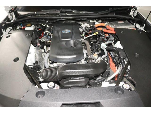 クラウンハイブリッド Ｓ　エレガンススタイルＩＩ　フルセグ　メモリーナビ　ＤＶＤ再生　ミュージックプレイヤー接続可　バックカメラ　衝突被害軽減システム　ＥＴＣ　ＬＥＤヘッドランプ　ワンオーナー　記録簿（4枚目）