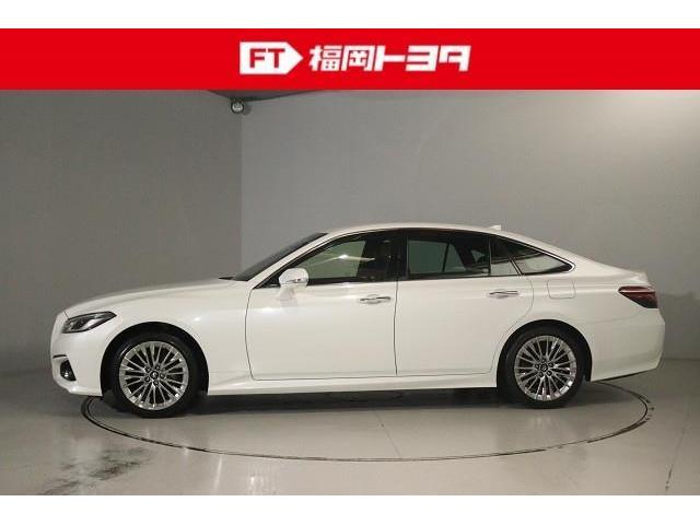 クラウンハイブリッド Ｓ　エレガンススタイルＩＩ　フルセグ　メモリーナビ　ＤＶＤ再生　ミュージックプレイヤー接続可　バックカメラ　衝突被害軽減システム　ＥＴＣ　ＬＥＤヘッドランプ　ワンオーナー　記録簿（5枚目）