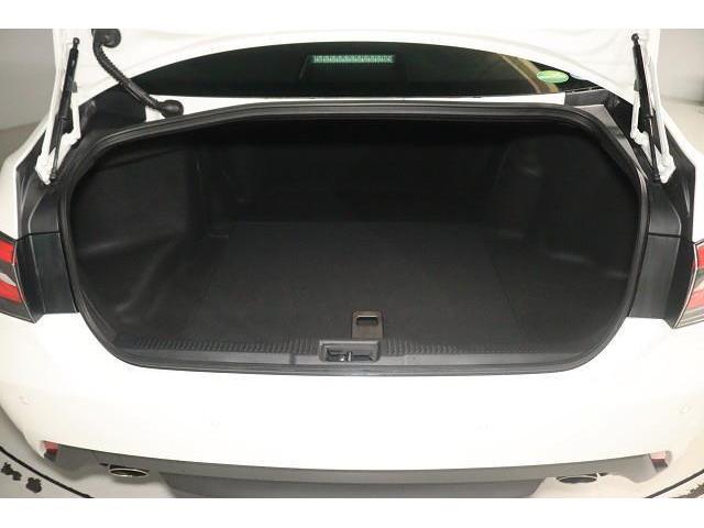 クラウンハイブリッド Ｓ　エレガンススタイルＩＩ　フルセグ　メモリーナビ　ＤＶＤ再生　ミュージックプレイヤー接続可　バックカメラ　衝突被害軽減システム　ＥＴＣ　ＬＥＤヘッドランプ　ワンオーナー　記録簿（12枚目）