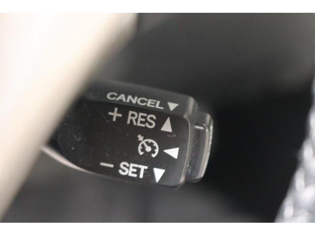 『クルーズコントロール』を装備！　　アクセルを踏まずに設定した速度で走行します。