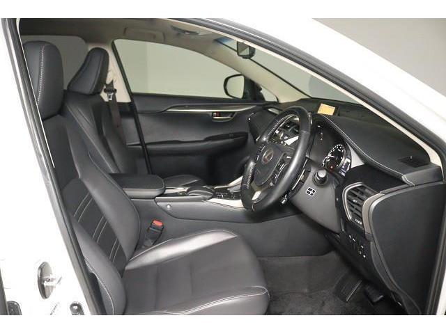 座り心地が良い　快適なフロントシート。