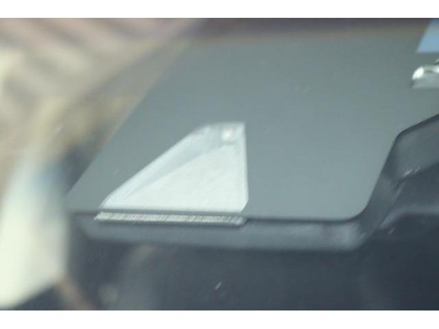 『衝突被害軽減システム』付き！　衝突回避や被害の軽減をサポートします。