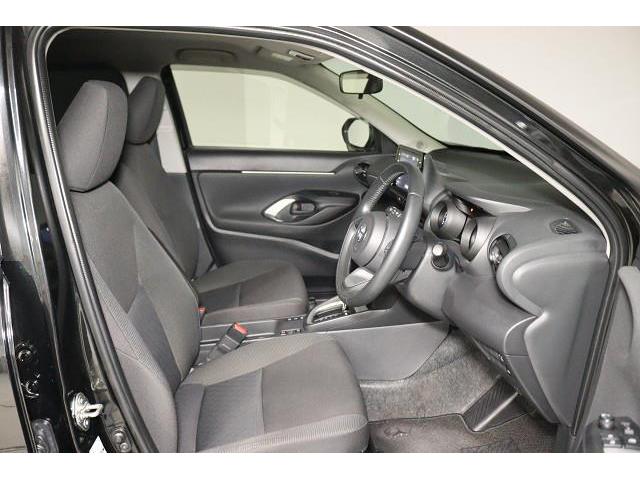 ヤリスクロス ハイブリッドＧ　フルセグ　ミュージックプレイヤー接続可　バックカメラ　衝突被害軽減システム　ＥＴＣ　ワンオーナー　記録簿（8枚目）