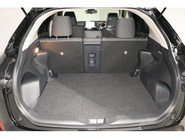 ヤリスクロス ハイブリッドＧ　フルセグ　ミュージックプレイヤー接続可　バックカメラ　衝突被害軽減システム　ＥＴＣ　ワンオーナー　記録簿（11枚目）