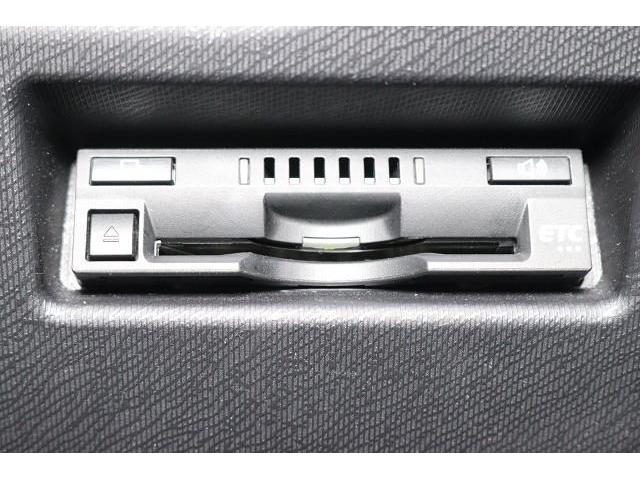 アクア Ｓ　フルセグ　メモリーナビ　ＤＶＤ再生　バックカメラ　衝突被害軽減システム　ＥＴＣ　ワンオーナー　記録簿（11枚目）