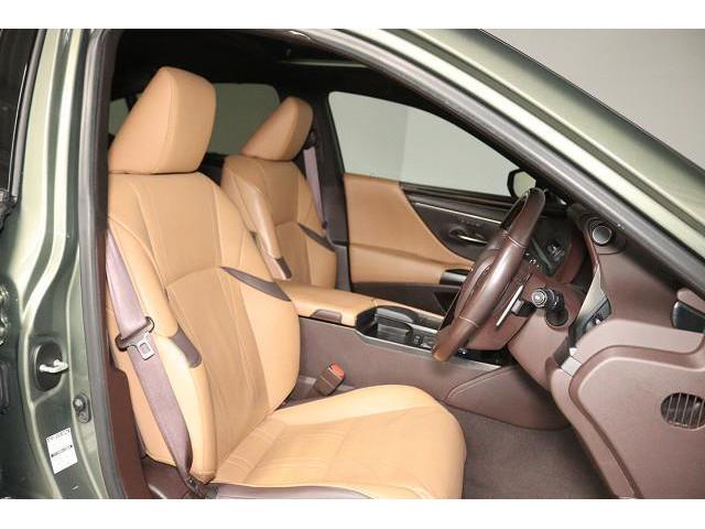 ＥＳ ＥＳ３００ｈ　バージョンＬ　革シート　サンルーフ　フルセグ　メモリーナビ　ＤＶＤ再生　ミュージックプレイヤー接続可　バックカメラ　衝突被害軽減システム　ＥＴＣ　ドラレコ　ＬＥＤヘッドランプ　記録簿（9枚目）