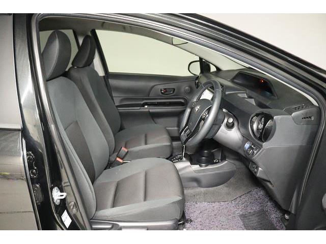 アクア Ｓスタイルブラック　フルセグ　メモリーナビ　ＤＶＤ再生　バックカメラ　衝突被害軽減システム　ＥＴＣ　ワンオーナー　記録簿（9枚目）