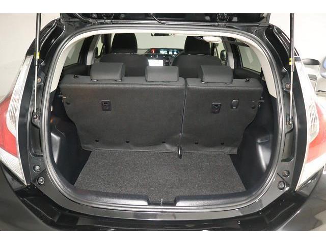 アクア Ｓスタイルブラック　フルセグ　メモリーナビ　ＤＶＤ再生　バックカメラ　衝突被害軽減システム　ＥＴＣ　ワンオーナー　記録簿（12枚目）