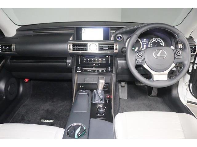 LEXUS IS IS300H