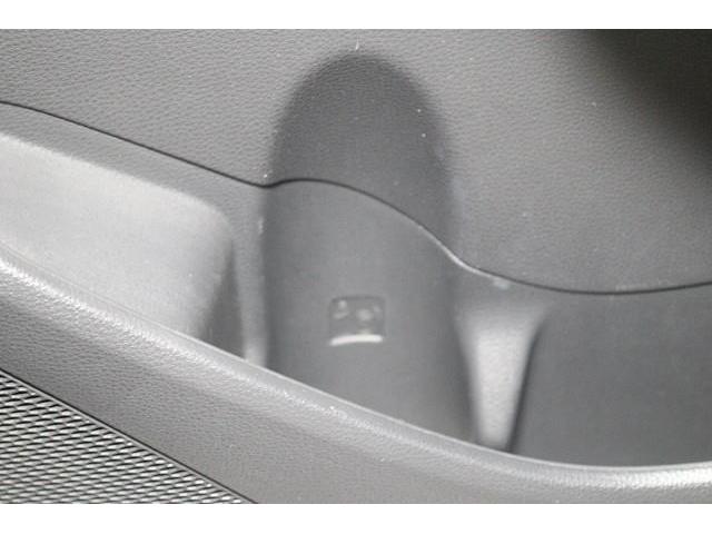 カローラクロス Z フルセグ DVD再生 ミュージックプレイヤー接続可 バックカメラ 衝突被害軽減システム ETC ドラレコ LEDヘッドランプ ワンオーナー 記録簿(32枚目)