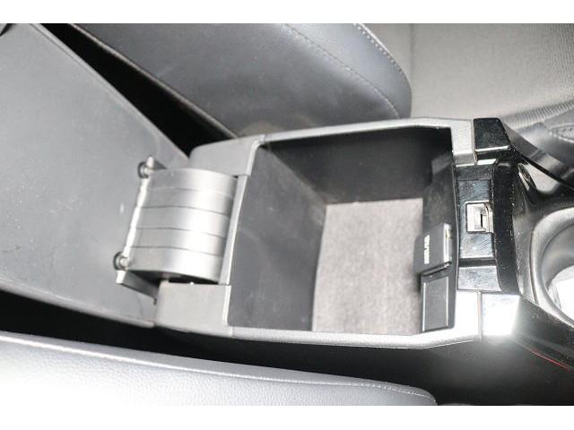 カローラクロス Z フルセグ DVD再生 ミュージックプレイヤー接続可 バックカメラ 衝突被害軽減システム ETC ドラレコ LEDヘッドランプ ワンオーナー 記録簿(33枚目)