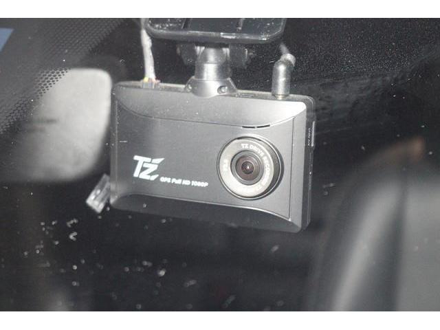 ＩＳ ＩＳ３００ｈ　バージョンＬ　革シート　サンルーフ　フルセグ　メモリーナビ　ＤＶＤ再生　ミュージックプレイヤー接続可　バックカメラ　衝突被害軽減システム　ＥＴＣ　ドラレコ　ＬＥＤヘッドランプ　記録簿（19枚目）