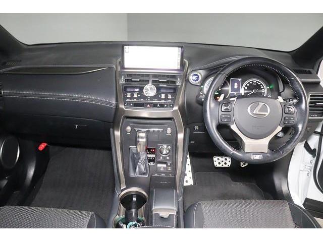 NX NX300h Fスポーツ 革シート サンルーフ フルセグ メモリーナビ DVD再生 ミュージックプレイヤー接続可 バックカメラ 衝突被害軽減システム ETC ドラレコ LEDヘッドランプ 記録簿(2枚目)