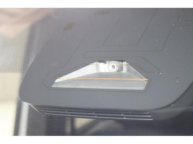 ヴォクシー ハイブリッドＳ－Ｚ　フルセグ　メモリーナビ　ＤＶＤ再生　ミュージックプレイヤー接続可　バックカメラ　衝突被害軽減システム　ＥＴＣ　両側電動スライド　ＬＥＤヘッドランプ　乗車定員７人　３列シート　ワンオーナー　記録簿（19枚目）