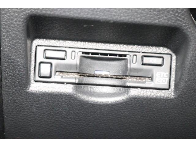 ヴォクシー ハイブリッドＳ－Ｚ　フルセグ　メモリーナビ　ＤＶＤ再生　ミュージックプレイヤー接続可　バックカメラ　衝突被害軽減システム　ＥＴＣ　両側電動スライド　ＬＥＤヘッドランプ　乗車定員７人　３列シート　ワンオーナー　記録簿（24枚目）